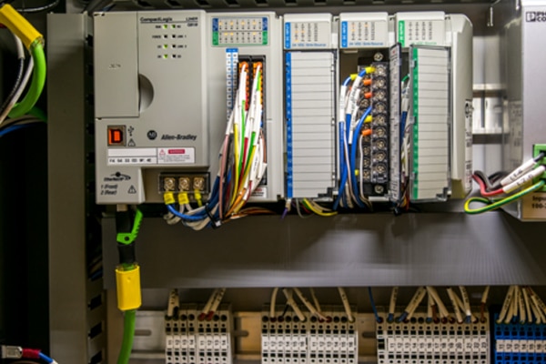 کاربرد پی ال سی چیست؟