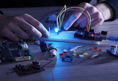 بهترین و پردرآمدترین رشته برق و الکترونیک