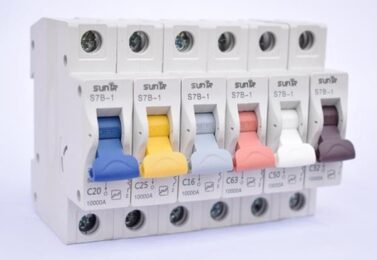 فیوز و کلید فیوز؛ آخرین خط دفاعی در مدارهای الکتریکی